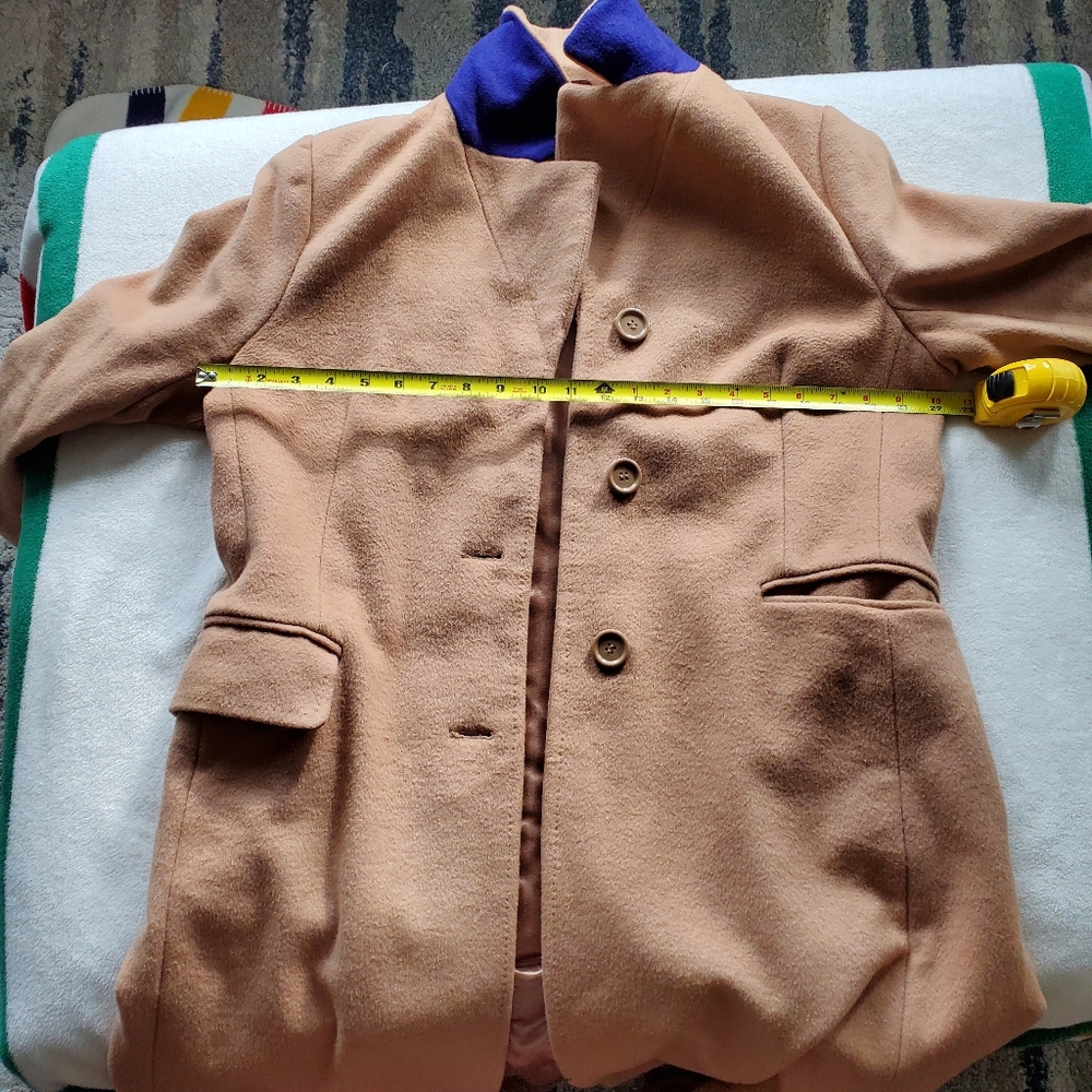 Womens overcoat - Picture 7 of 8